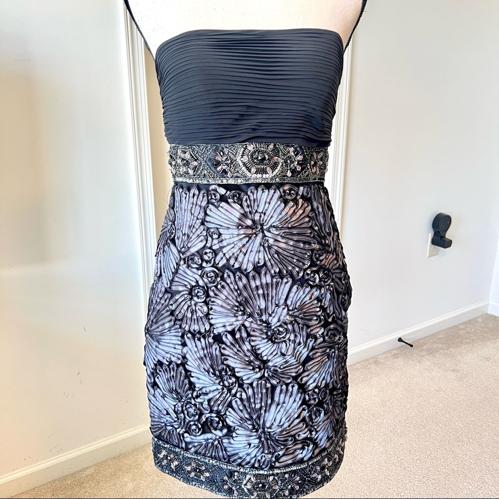 SUE WONG Nocturne Bead and Ribbon Strapless Cocktail Dress—SZ. 4